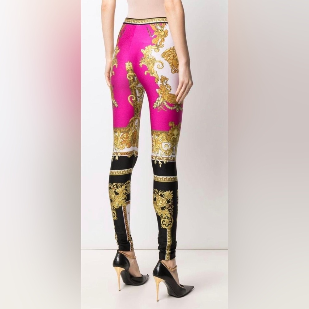 COPY - Medusa Renaissance-print leggings used only once authentic..
